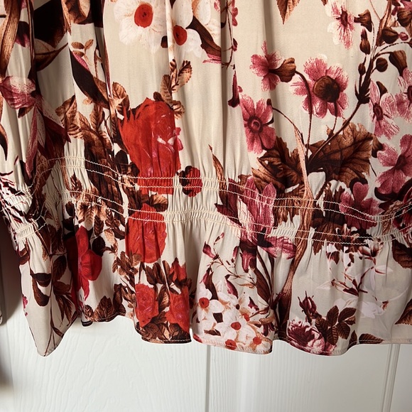 H&M blouse - Picture 2 of 4